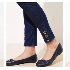 Loft Denim Mid Rise Skinny Button detail Sz 10/30